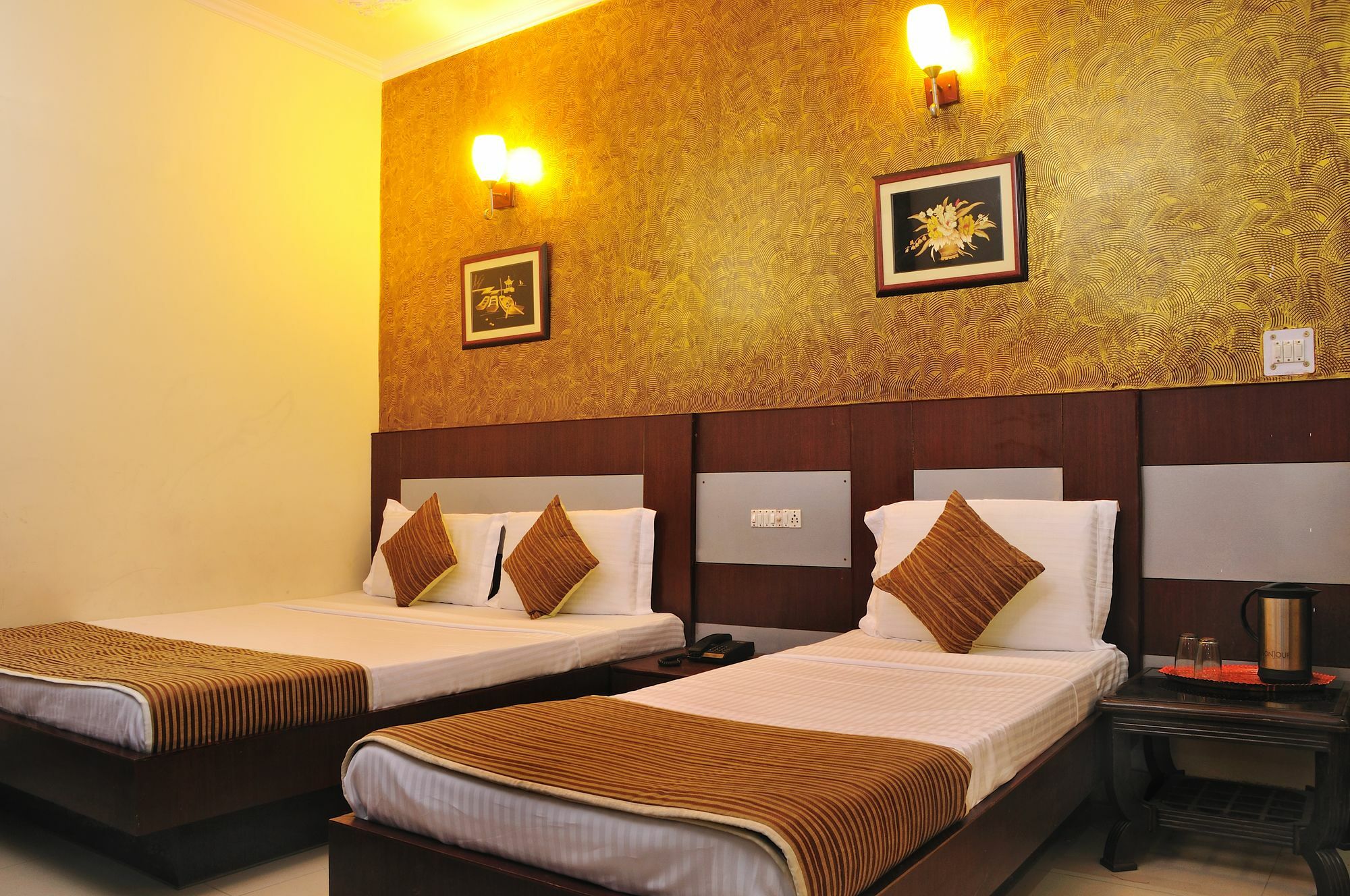 Hotel Star Palace Yeni Delhi Dış mekan fotoğraf