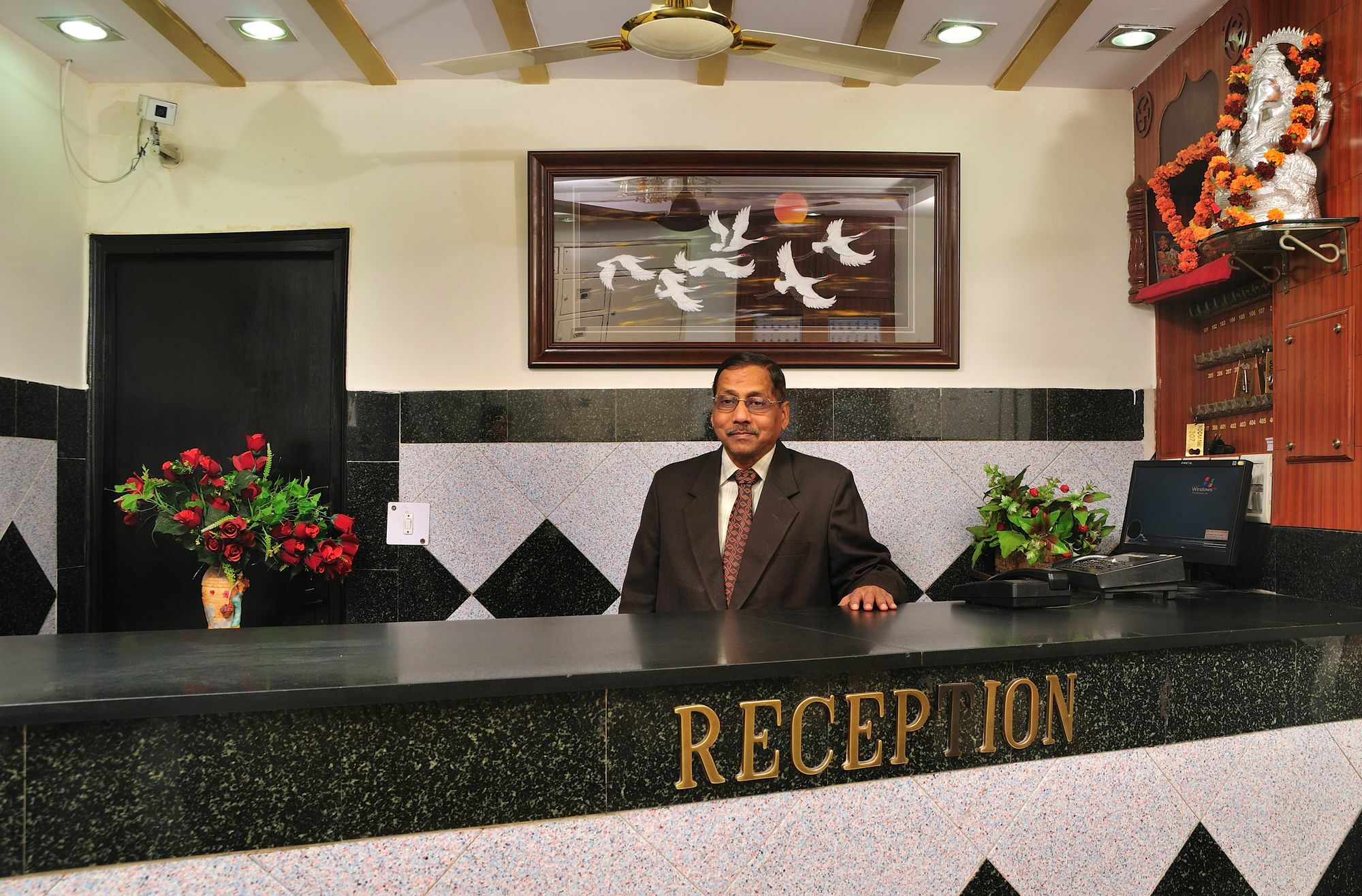 Hotel Star Palace Yeni Delhi Dış mekan fotoğraf