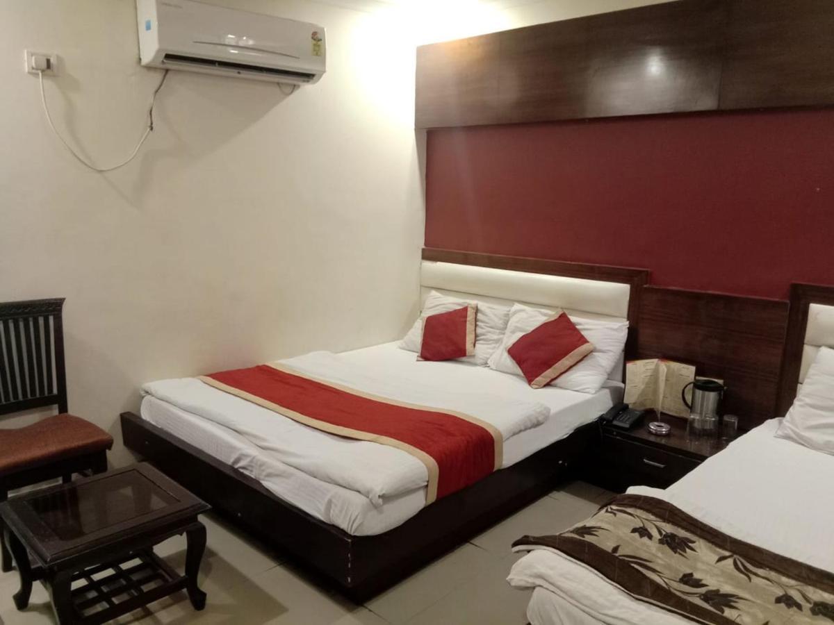 Hotel Star Palace Yeni Delhi Dış mekan fotoğraf